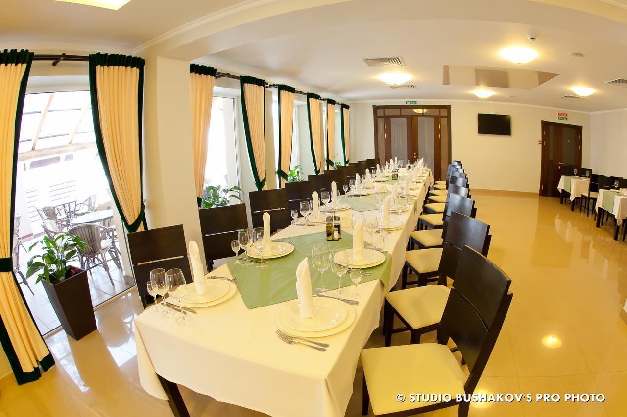 Viktoria Park Hotel Bucha Exterior photo